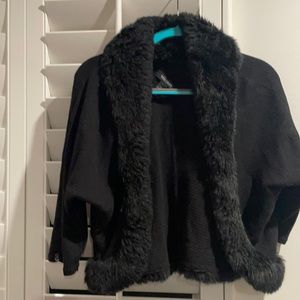 Crop, faux fur collared open cardigan